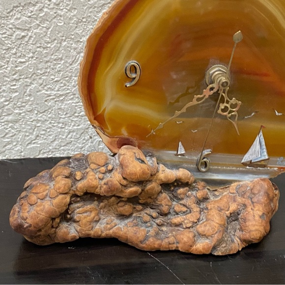 Vintage Agate Stone Decorative Agate Clock on Wood Base - Picture 13 of 14